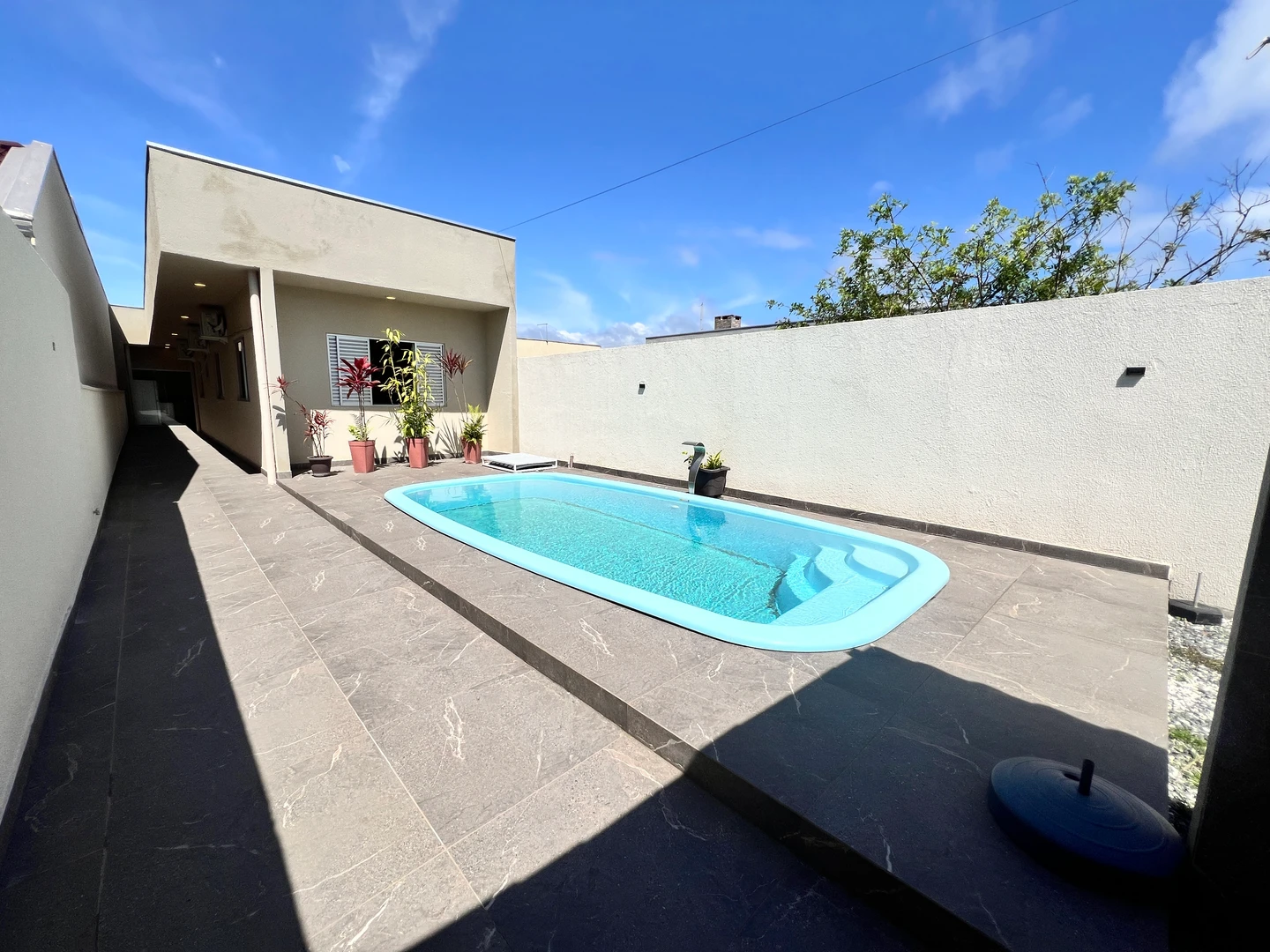 Casa com 3Q - Piscina - Balneário Eliane - Guaratuba - Ref. IMO-00098
